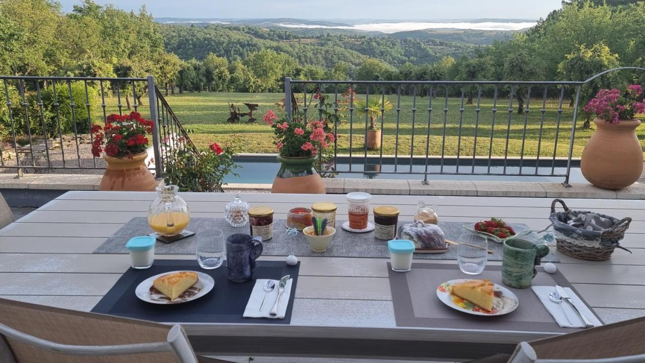 Domaine La Garenne Bed & Breakfast Reilhaguet Exterior photo